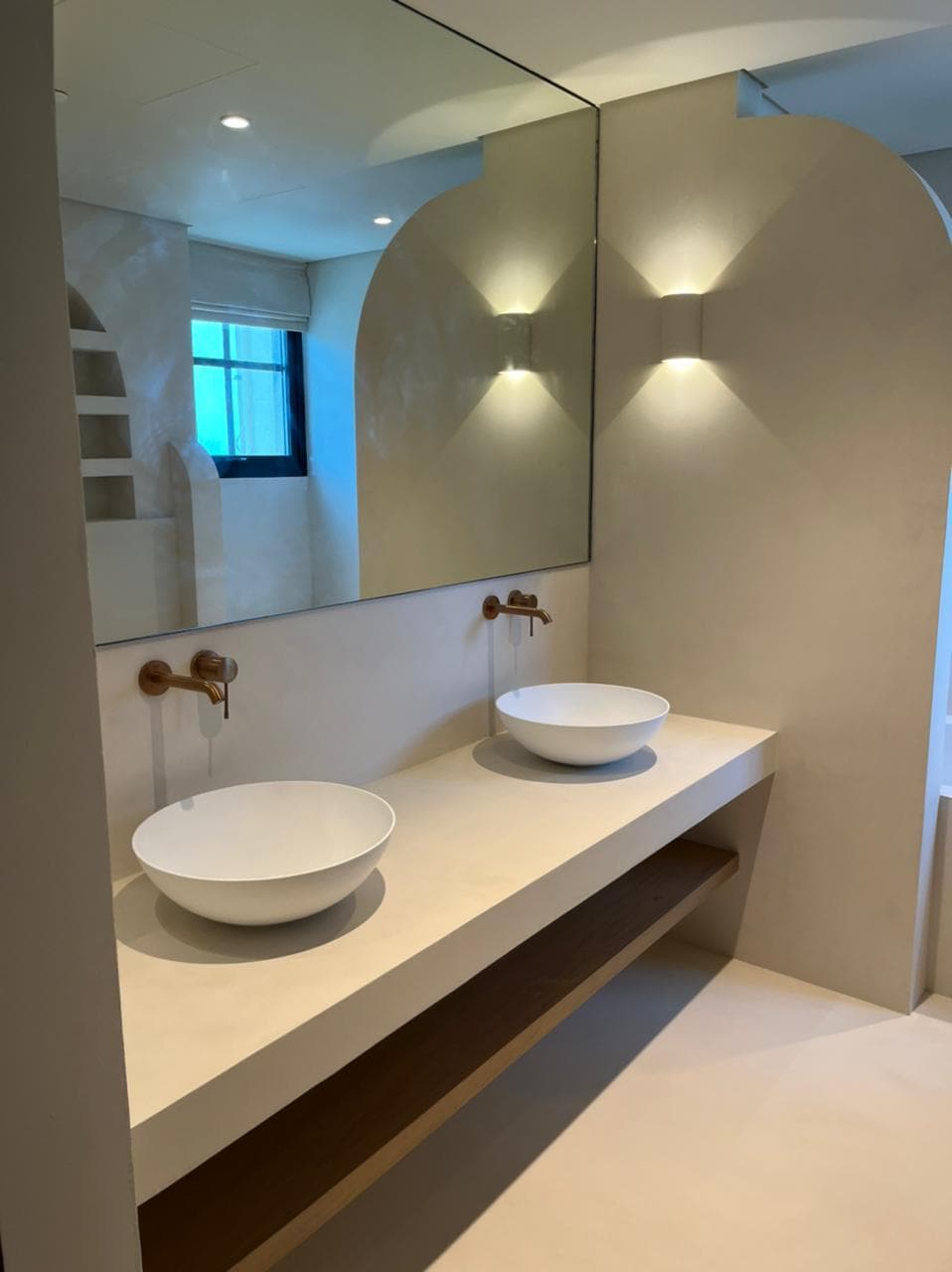 Double-Basin Vanity – Residential project by Creative Dimension, UAE